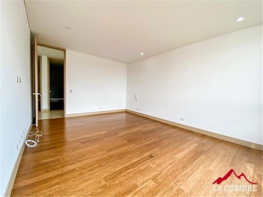 Apartamento de 3 alcobas en arriendo en Lalinde, Medellín, 280 m² · foto 16 de 16