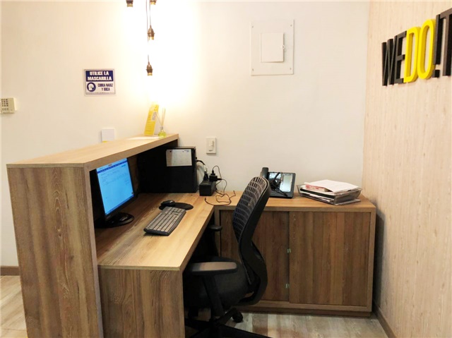 Oficina en venta en Los Balsos No.2, Medellín, 70 m² · foto 2 de 5
