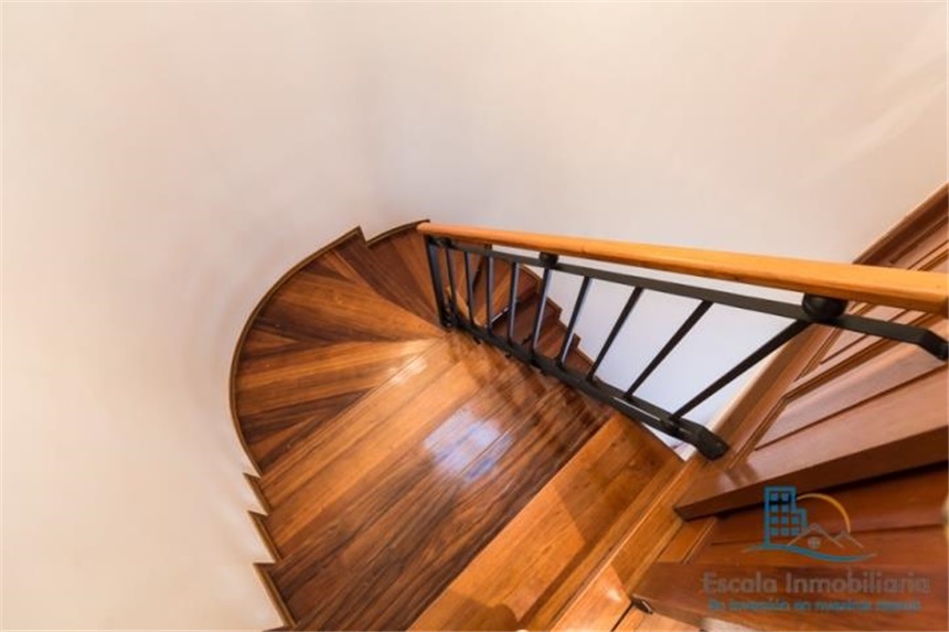 Casa en venta en Colina Campestre, Bogotá · foto 12 de 24