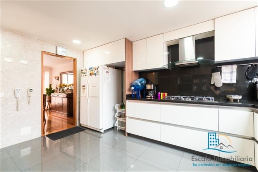 Casa en venta en Colina Campestre, Bogotá · foto 10 de 24