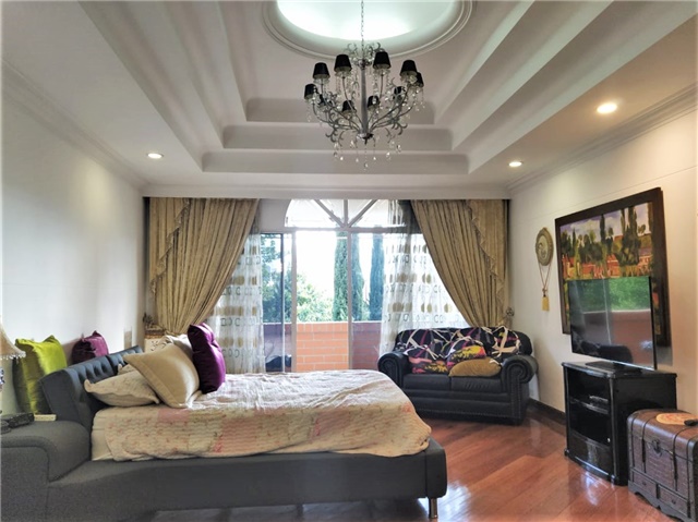 Casa de 5 alcobas en venta en Las Lomas No.1, Medellín, 430 m² · foto 6 de 16