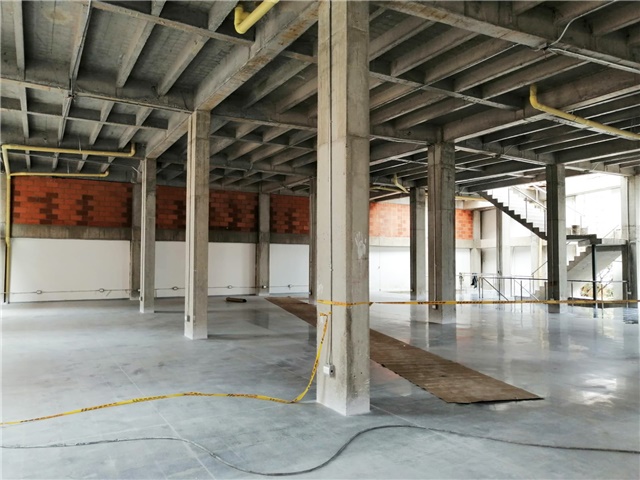 Bodega en venta en San Diego, Medellín, 2500 m² · foto 2 de 13