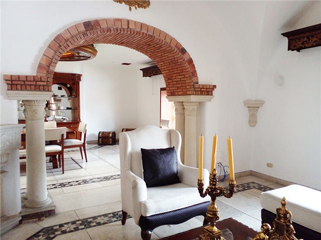 Casa de 4 alcobas en venta en San Lucas, Medellín, 1100 m² · foto 3 de 19