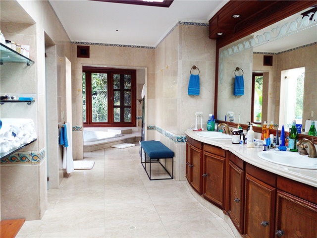 Casa de 4 alcobas en venta en San Lucas, Medellín, 1100 m² · foto 15 de 19