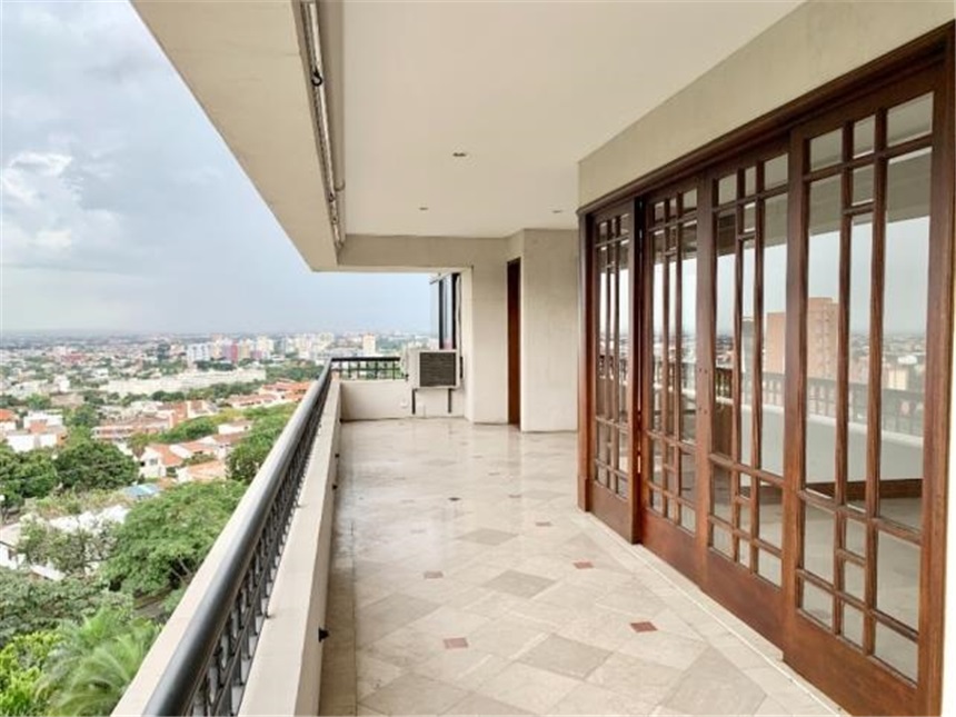 Apartamento en venta en Cristales, Cali · foto 2 de 24