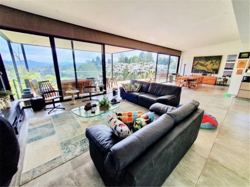 Casa de 3 alcobas en venta en El Retiro, 450 m² · foto 2 de 24