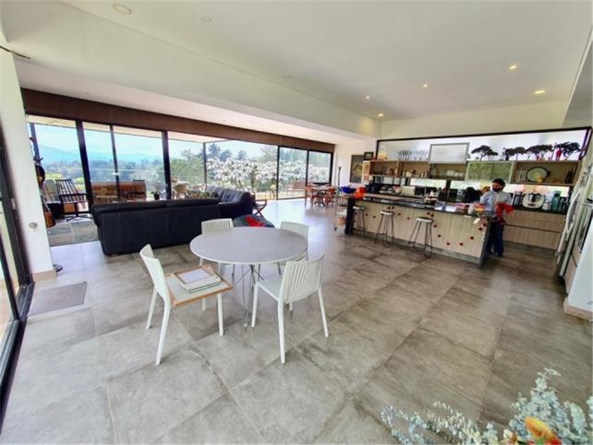 Casa de 3 alcobas en venta en El Retiro, 450 m² · foto 3 de 24