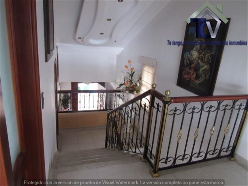 Casa de 6 alcobas en venta en Lagos Del Cacique, Bucaramanga, 630 m² · foto 4 de 19