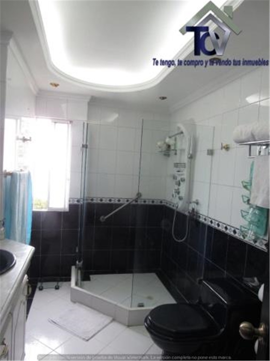 Casa de 6 alcobas en venta en Lagos Del Cacique, Bucaramanga, 630 m² · foto 13 de 19