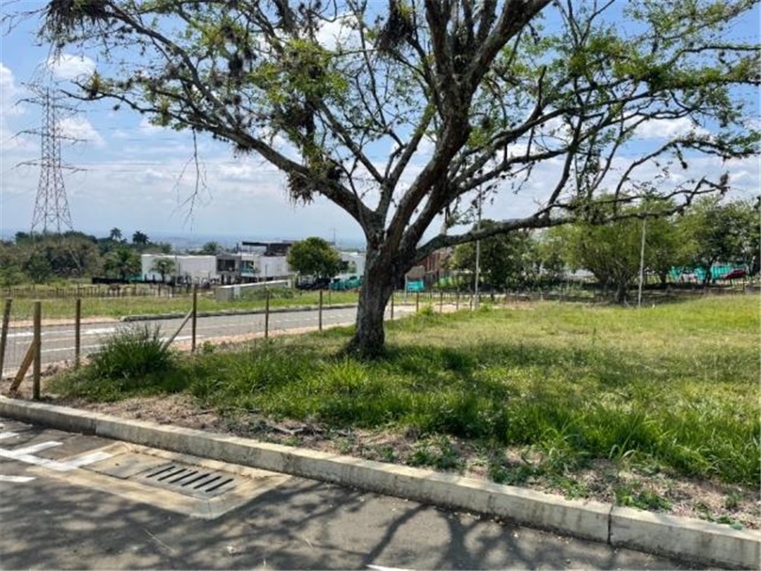Lote en venta en La Riverita, Cali, 1575 m² · foto 2 de 7