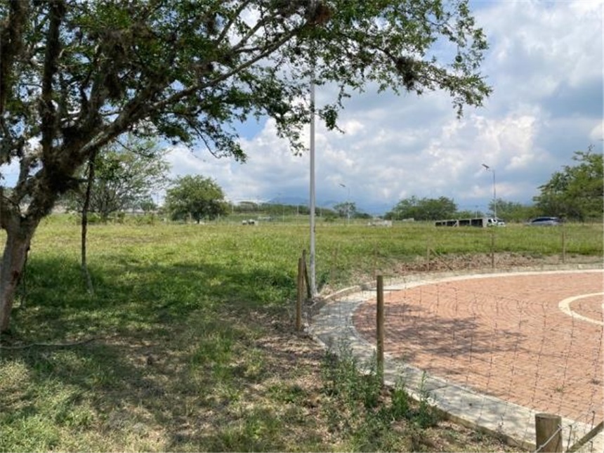 Lote en venta en La Riverita, Cali, 1575 m² · foto 6 de 7