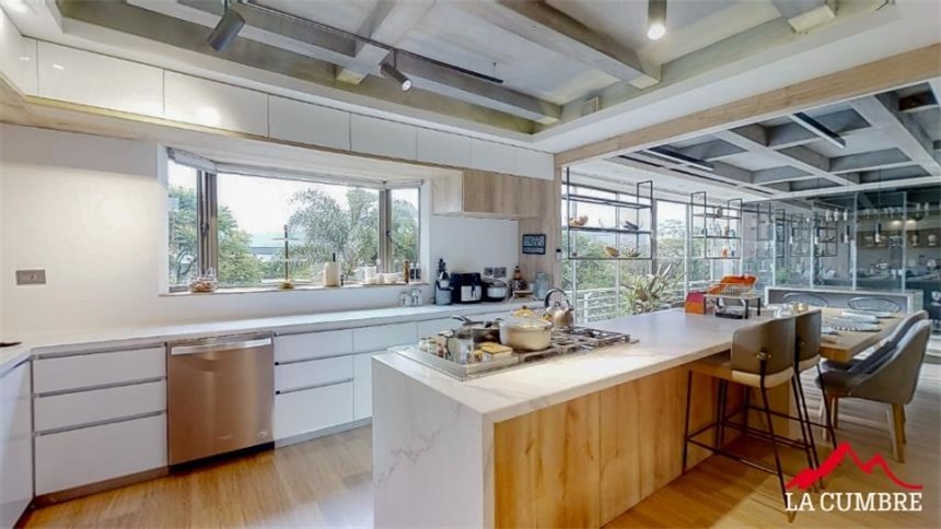 Casa de 5 alcobas en venta en El Tesoro, Medellín, 500 m² · foto 7 de 16