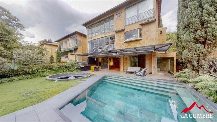 Casa en venta en El Poblado, Medellín 3