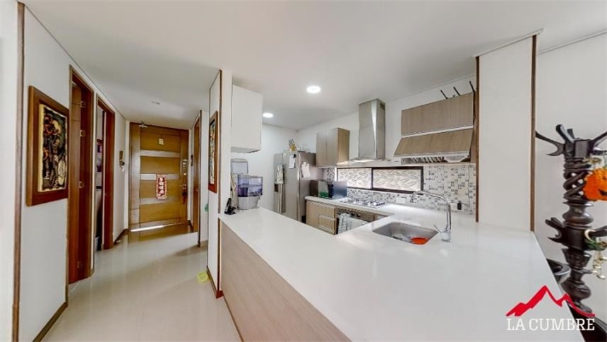 Casa de 3 alcobas en venta en Loma Del Chocho, Envigado, 217 m² · foto 7 de 14
