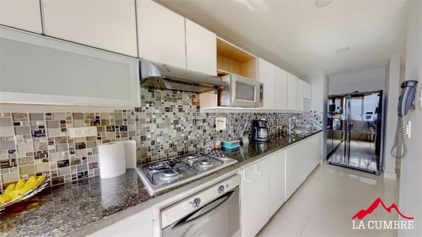 Apartamento de 3 alcobas en arriendo en El Tesoro, Medellín, 130 m² · foto 5 de 8