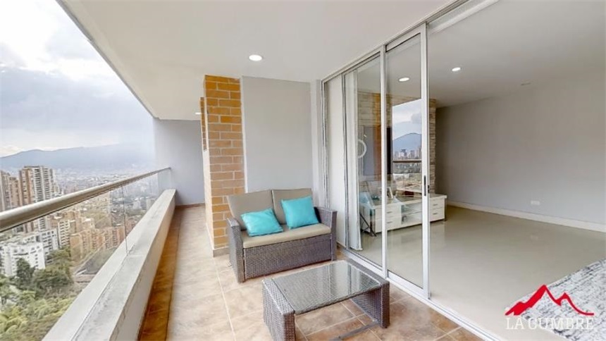 Apartamento de 3 alcobas en arriendo en El Tesoro, Medellín, 130 m² · foto 3 de 8