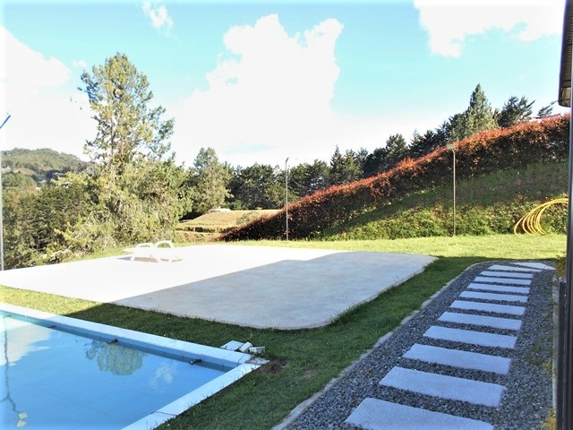 Casa de 3 alcobas en venta en Las Palmas, Medellín, 850 m² · foto 16 de 17
