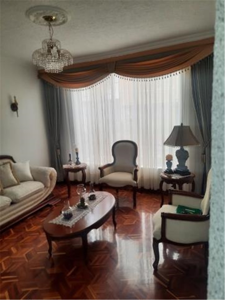 Casa de 8 alcobas en arriendo en San Ignacio, Pasto, 350 m² · foto 6 de 15