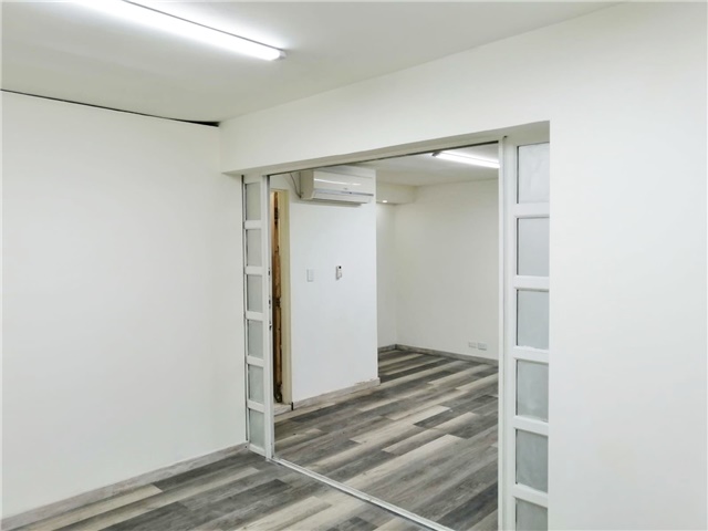 Oficina en arriendo en El Poblado, Medellín, 33 m² · foto 4 de 11
