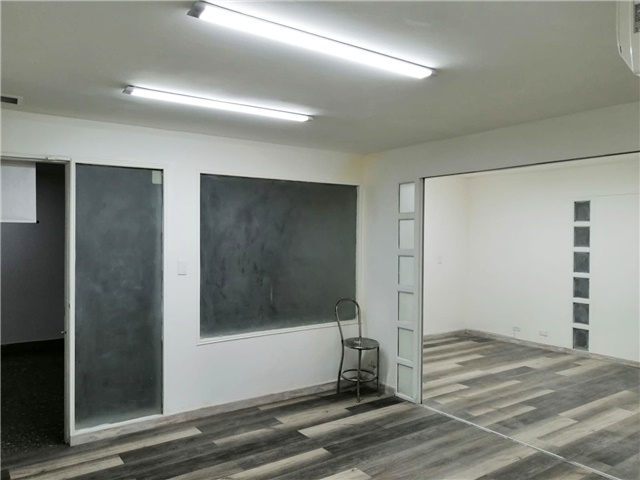 Oficina en arriendo en El Poblado, Medellín, 33 m² · foto 7 de 11