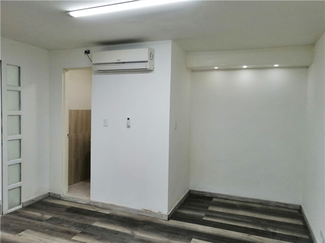 Oficina en arriendo en El Poblado, Medellín, 33 m² · foto 10 de 11