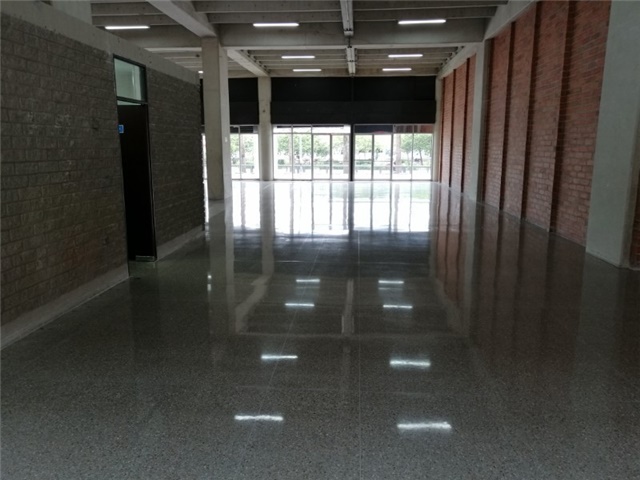 Local en Arriendo - Vista 5