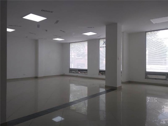Oficina en arriendo en Suramericana, Medellín, 200 m² · foto 4 de 11