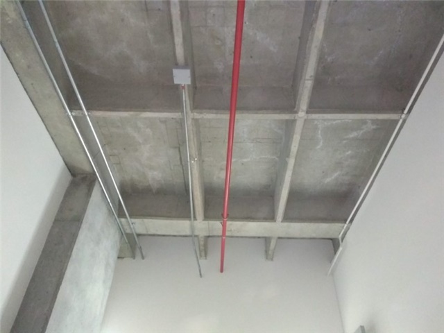 Local en arriendo en Bombona No.1, Medellín, 21 m² · foto 4 de 4