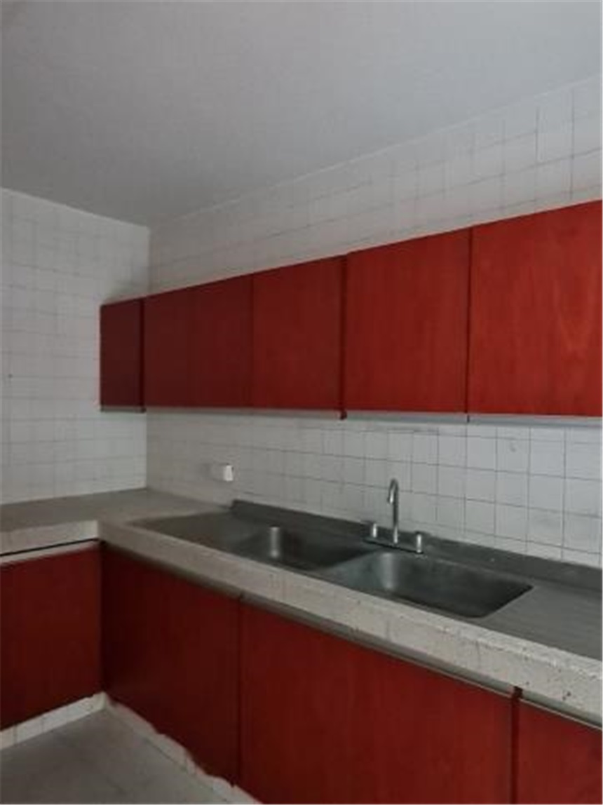 Local en Arriendo - Més