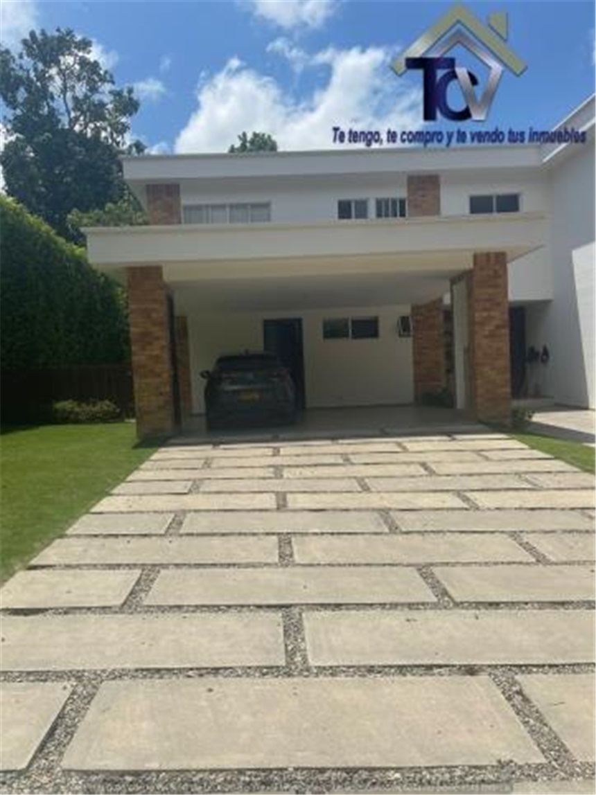 Casa de 5 alcobas en venta en Casco Antiguo - Floridablanca, Floridablanca, 424 m² · foto 2 de 24