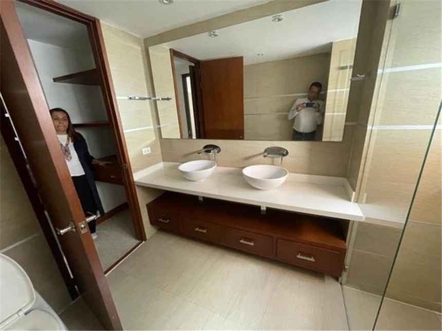 Piso – Bogotá, El Refugio - Más