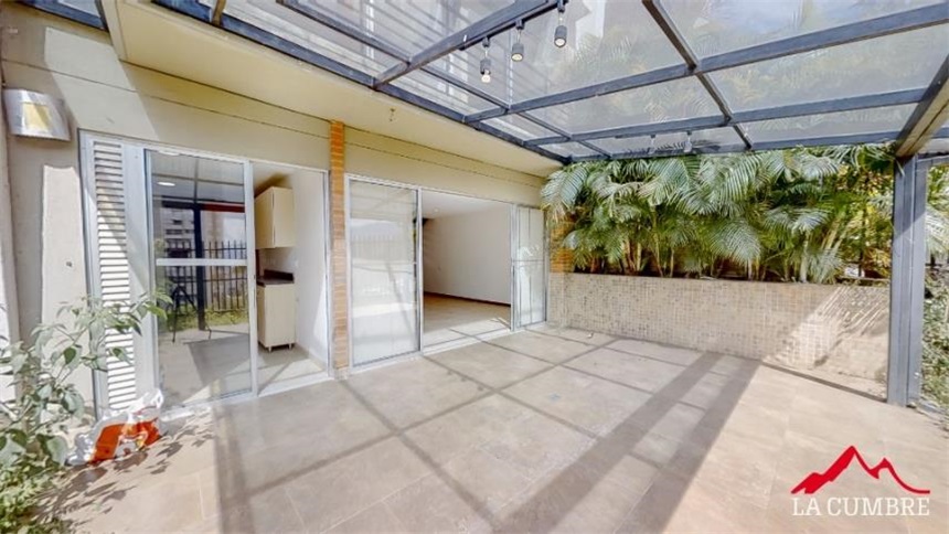 Casa de 4 alcobas en venta en El Poblado, Medellín, 191 m² · foto 3 de 12