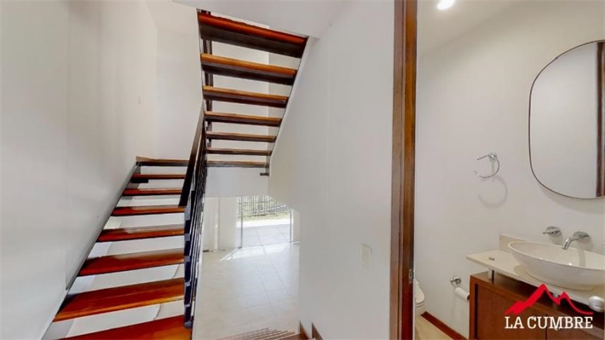 Casa de 4 alcobas en venta en El Poblado, Medellín, 191 m² · foto 6 de 12