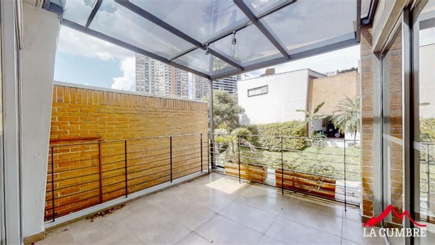 Casa de 4 alcobas en venta en El Poblado, Medellín, 191 m² · foto 9 de 12