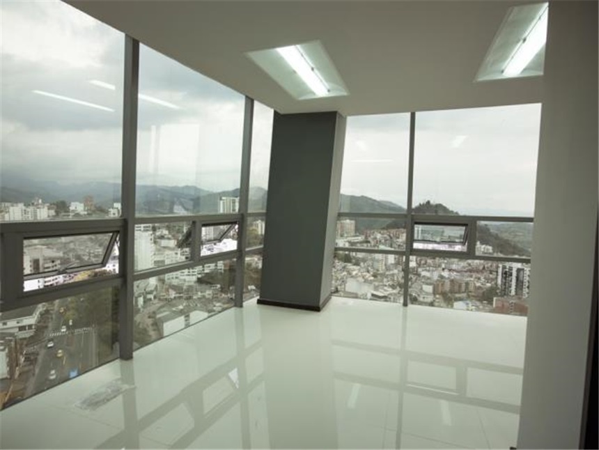 Consultorio en venta en Cable, Manizales, 324 m² · foto 2 de 20