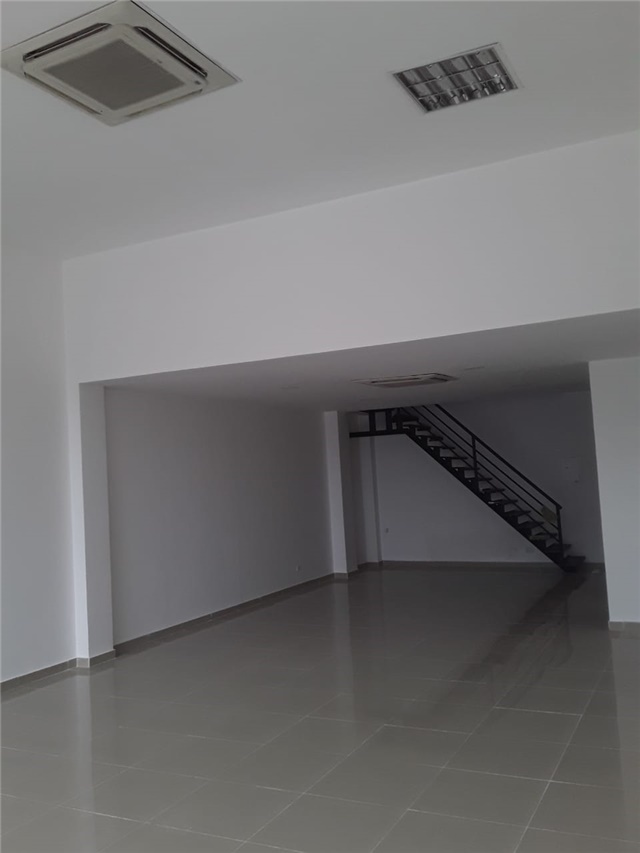 Local en Arriendo - Vista 2
