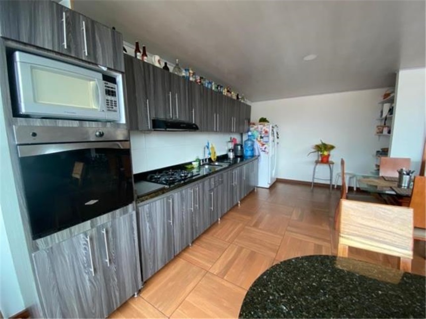 Piso – Bogotá, Boyacá, Localidad Engativá - Más