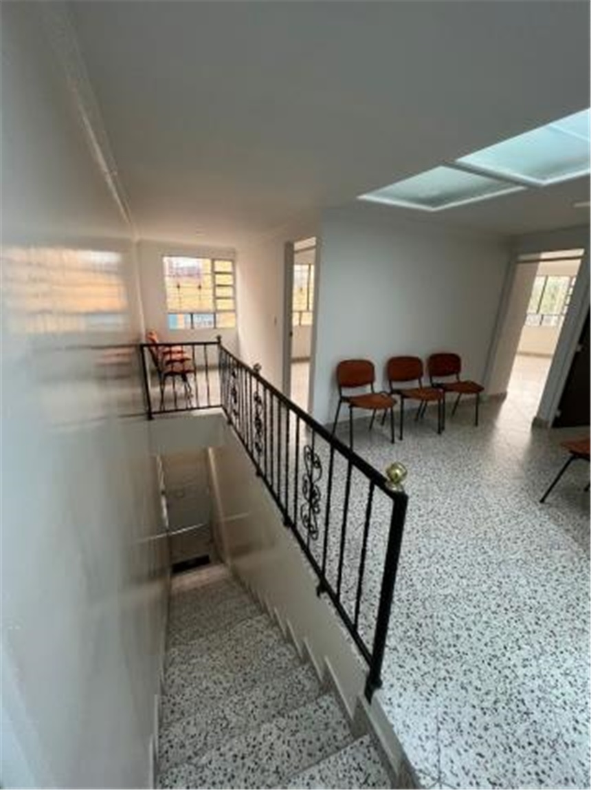 Oficina en Arriendo - Vista 2