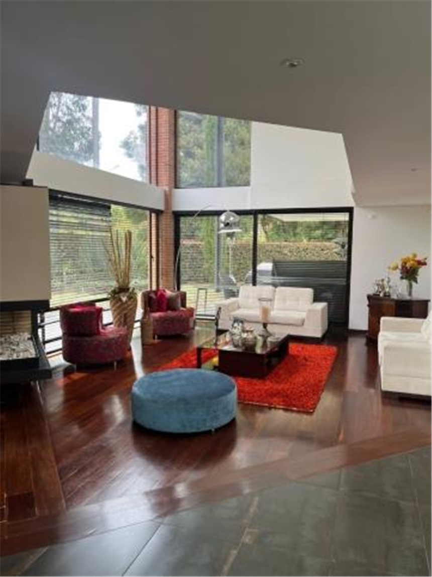 Casa en venta en Guaymaral, Bogotá · foto 2 de 24