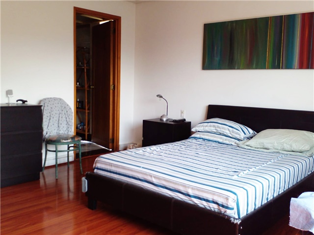 Apartamento de 3 alcobas en arriendo en El Castillo, Medellín, 340 m² · foto 11 de 19