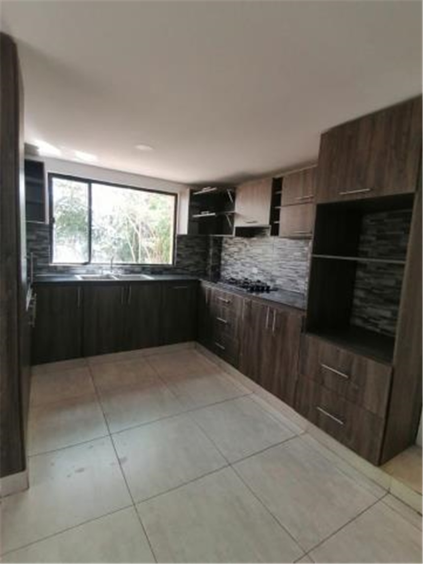 Casa de 5 alcobas en venta en Morasurco, Pasto, 170 m² · foto 5 de 8