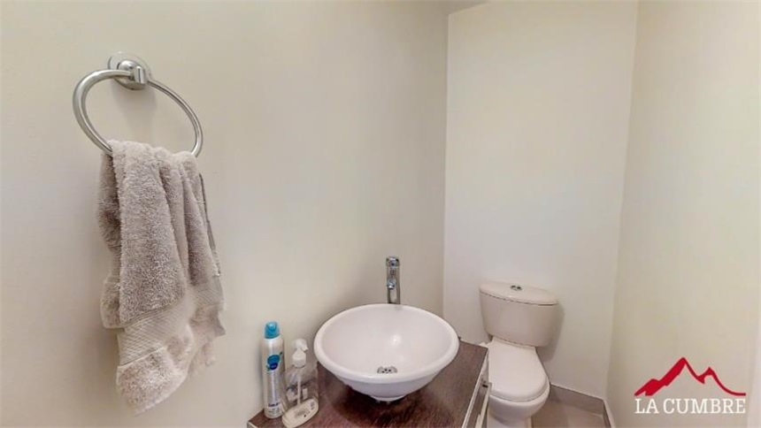 Casa en arriendo en El Poblado, Medellín · foto 6 de 11
