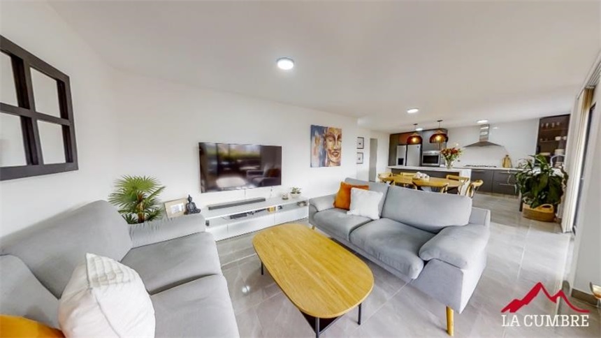 Casa en arriendo en El Poblado, Medellín en Transversal Superior