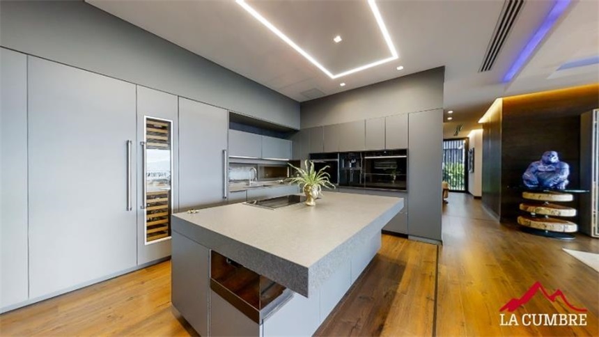 Apartamento de 3 alcobas en venta en Medellín, 398 m² · foto 9 de 16