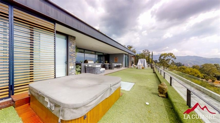 Apartamento de 3 alcobas en venta en Medellín, 398 m² · foto 4 de 16