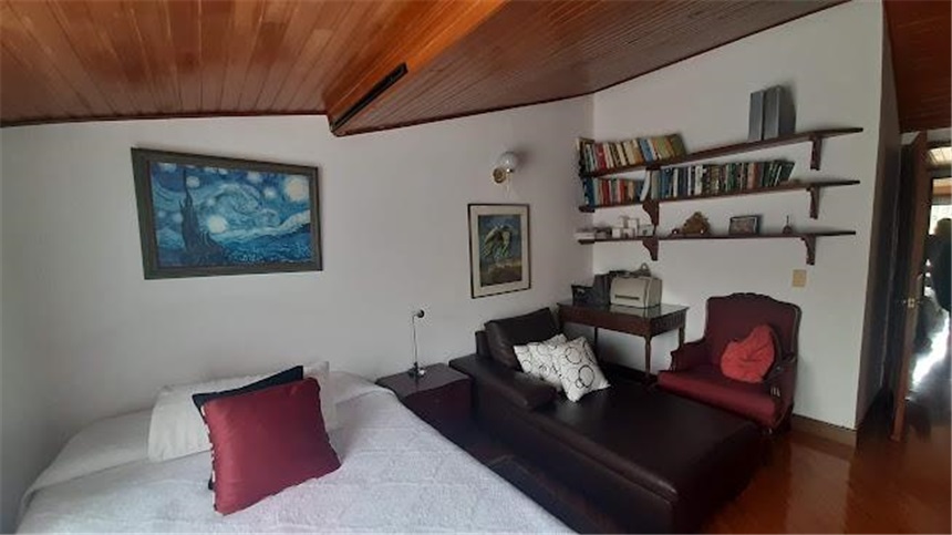 Casa en venta en Colina Campestre, Bogotá · foto 8 de 24