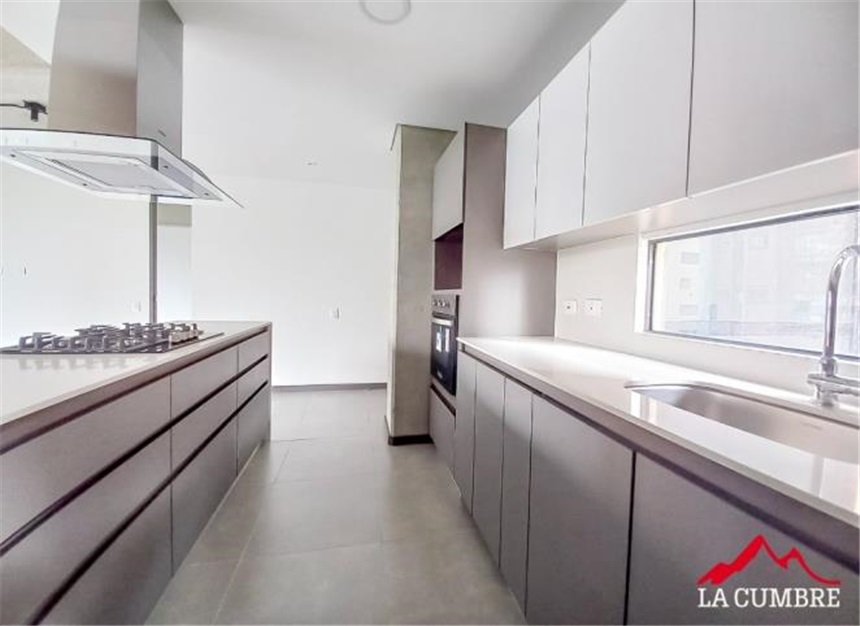 Apartamento de 2 alcobas en arriendo en Granizal, Medellín, 150 m² · foto 5 de 12