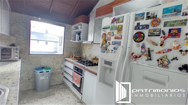 Casa de 3 alcobas en venta en Colinas De Suba, Bogotá, 241 m² · foto 10 de 24