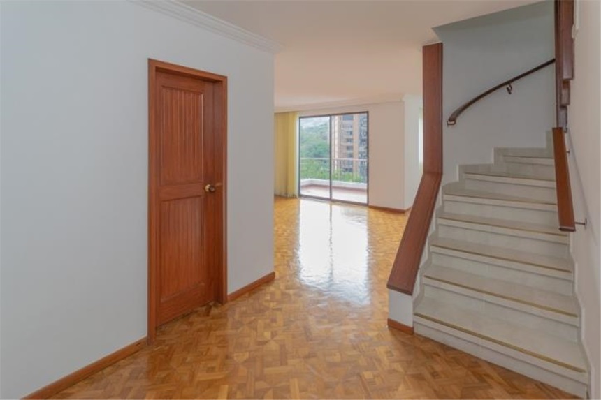 Apartment in Cali, El Peñón, Comuna 3 - View 3