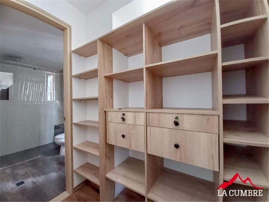 Apartamento de 3 alcobas en arriendo en Los Balsos, Medellín, 140 m² · foto 9 de 10